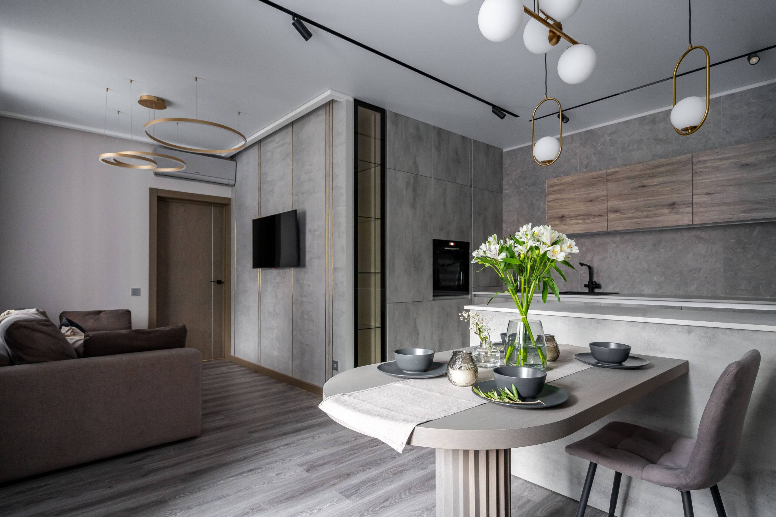 В.О. Однокомнатная квартира для молодой девушки